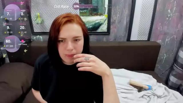 Image 8 of charlinkiss Stream on Chaturbate on 15 months ago