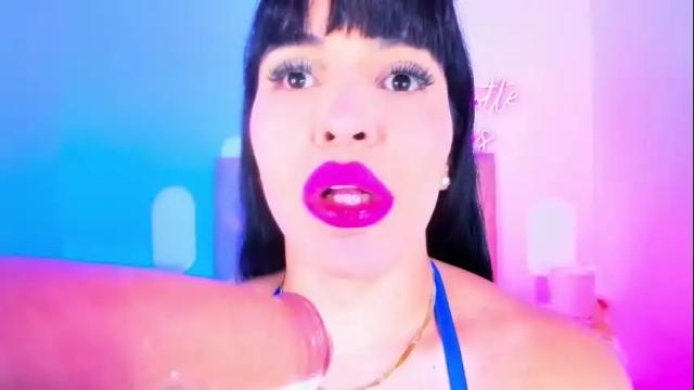 Image 3 of charlootteevans Stream on Chaturbate on 15 days ago