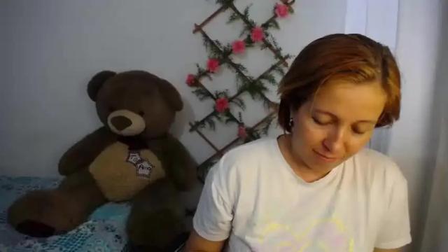 Image 3 of charlot_ponze Stream on Chaturbate on 19 months ago