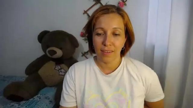 Image 4 of charlot_ponze Stream on Chaturbate on 19 months ago