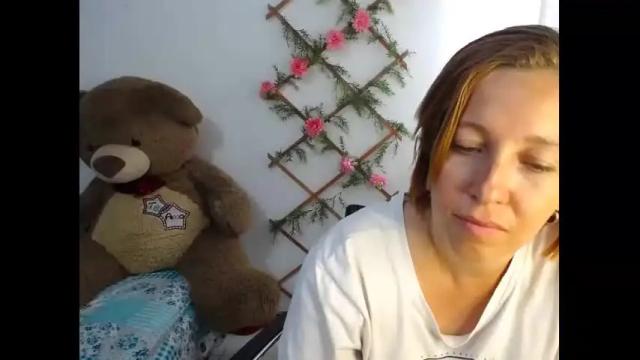 Image 12 of charlot_ponze Stream on Chaturbate on 19 months ago