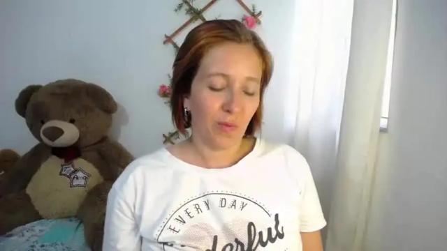 Image 10 of charlot_ponze Stream on Chaturbate on 19 months ago