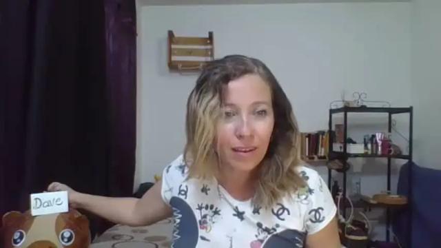 Image 4 of charlot_ponze Stream on Chaturbate on 1 month ago