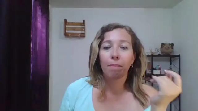 Image 12 of charlot_ponze Stream on Chaturbate on 1 month ago