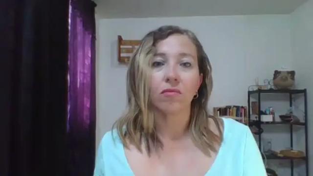 Image 3 of charlot_ponze Stream on Chaturbate on 1 month ago