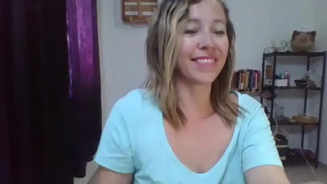 Image 7 of charlot_ponze Stream on Chaturbate on 1 month ago