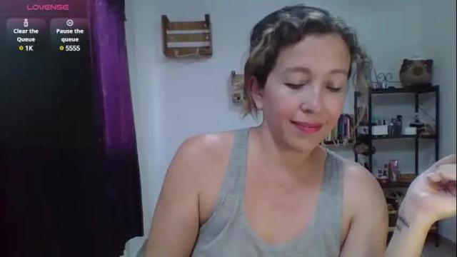 Image 4 of charlot_ponze Stream on Chaturbate on 8 days ago