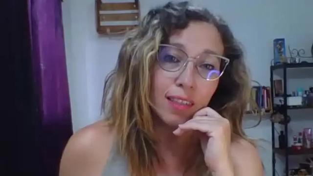 Image 8 of charlot_ponze Stream on Chaturbate on 8 days ago