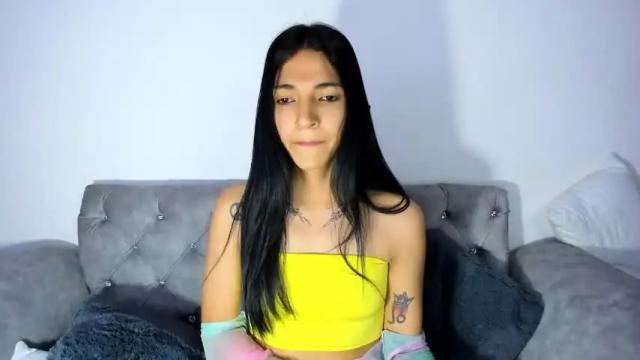Image 3 of charlot_sanchez Stream on Chaturbate on 19 months ago