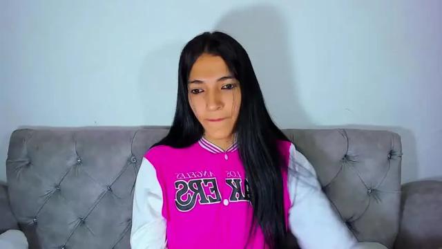 Image 3 of charlot_sanchez Stream on Chaturbate on 16 months ago