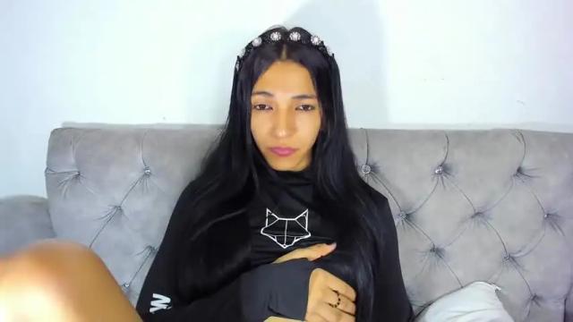 Image 12 of charlot_sanchez Stream on Chaturbate on 15 months ago