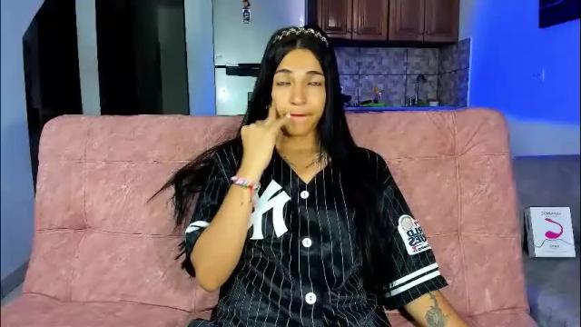 Image 3 of charlot_sanchez Stream on Chaturbate on 1 month ago