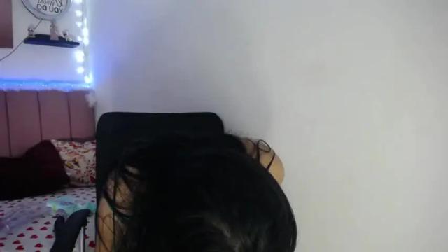 Image 11 of charlot_walker Stream on Chaturbate on 16 months ago
