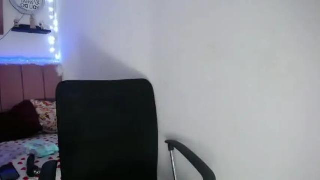 Image 8 of charlot_walker Stream on Chaturbate on 16 months ago