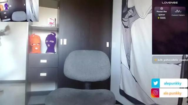 Image 8 of charlotbelucci_ Stream on Chaturbate on 1 month ago