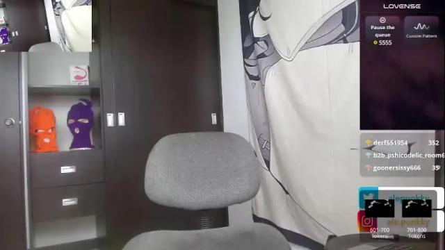 Image 8 of charlotbelucci_ Stream on Chaturbate on 1 month ago