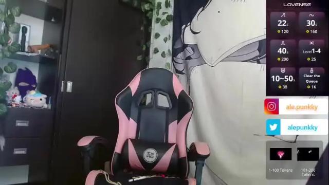 Image 2 of charlotbelucci_ Stream on Chaturbate on 2 months ago