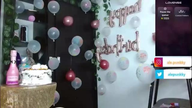 Image 2 of charlotbelucci_ Stream on Chaturbate on 1 month ago