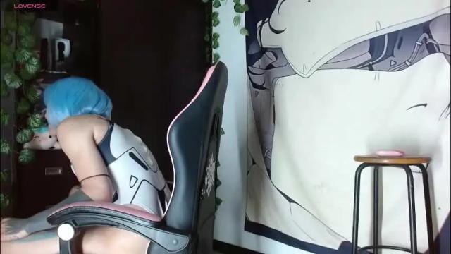 Image 2 of charlotbelucci_ Stream on Chaturbate on 1 month ago