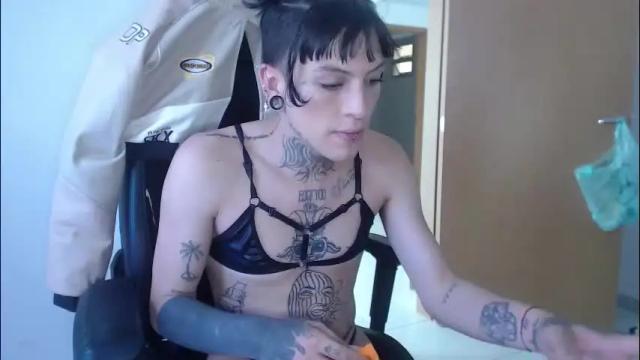Image 8 of charlotbelucci_ Stream on Chaturbate on 20 days ago