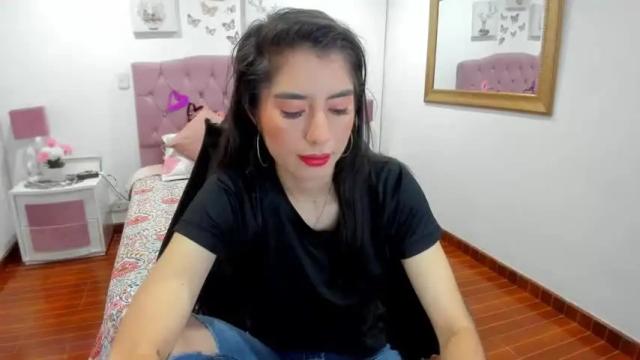 Image 11 of charlote_horny Stream on Chaturbate on 13 months ago