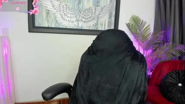 Image 10 of charlote_horny Stream on Chaturbate on 1 month ago