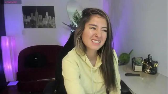 Image 6 of charlote_horny Stream on Chaturbate on 1 month ago