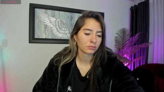 Image 8 of charlote_horny Stream on Chaturbate on 8 days ago