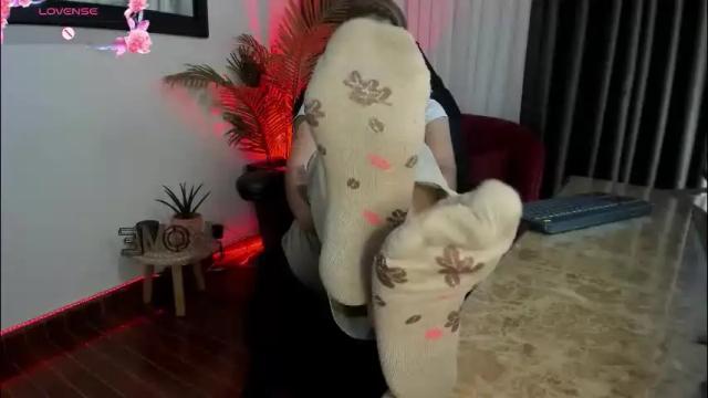 Image 3 of charlote_horny Stream on Chaturbate on 2 months ago