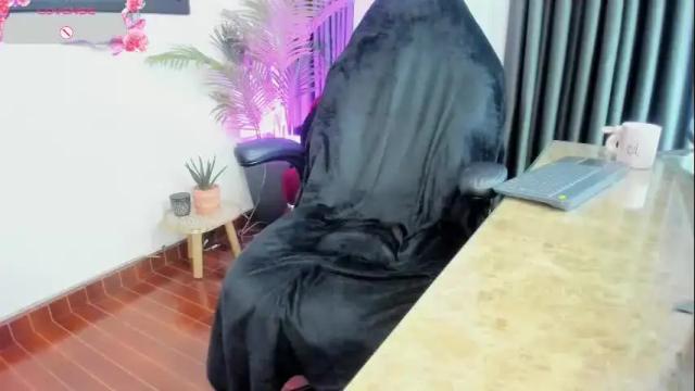 Image 7 of charlote_horny Stream on Chaturbate on 1 month ago