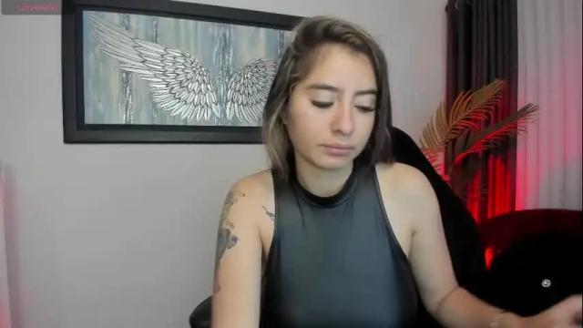 Image 2 of charlote_horny Stream on Chaturbate on 1 month ago