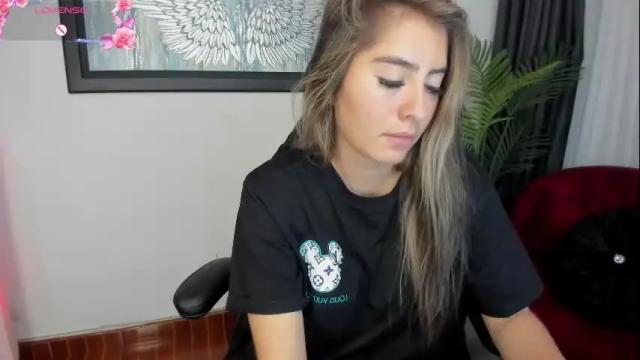 Image 3 of charlote_horny Stream on Chaturbate on 1 month ago