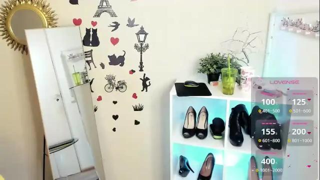Image 10 of charloteflorence Stream on Chaturbate on 1 month ago