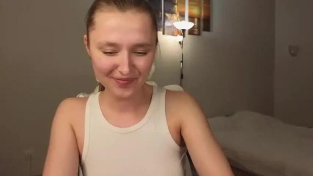 Image 7 of charlottawells Stream on Chaturbate on 18 months ago