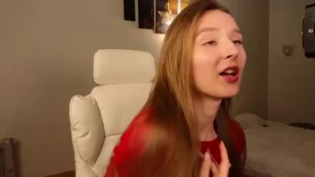 Image 10 of charlottawells Stream on Chaturbate on 17 months ago