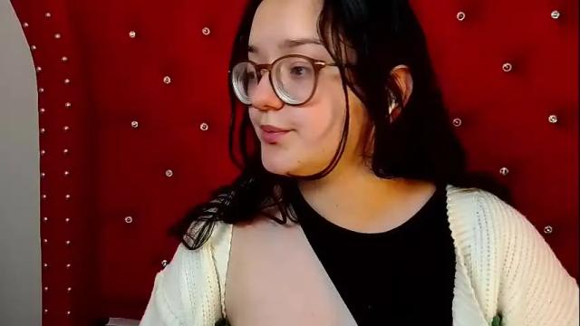 Image 2 of charlotte1_ls Stream on Chaturbate on 2 months ago