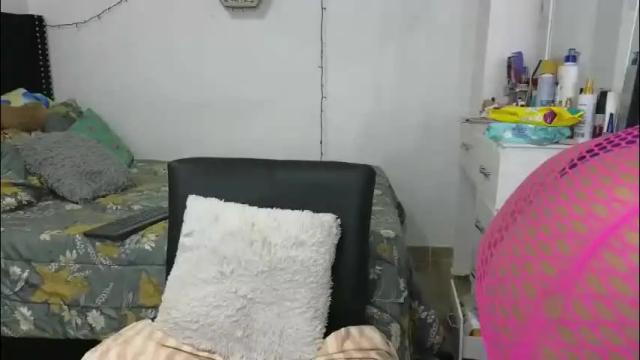 Image 2 of charlotte_027 Stream on Chaturbate on 1 month ago