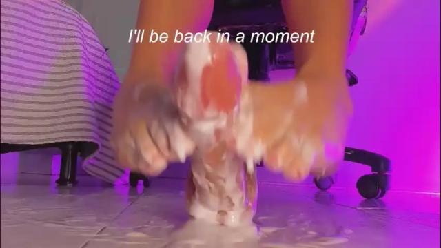 Image 11 of charlotte__grey Stream on Chaturbate on 2 months ago
