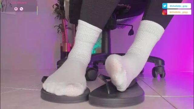 Image 2 of charlotte__grey Stream on Chaturbate on 1 month ago