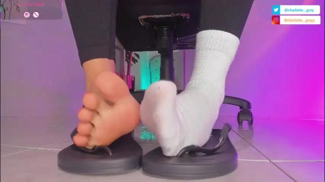 Image 4 of charlotte__grey Stream on Chaturbate on 1 month ago