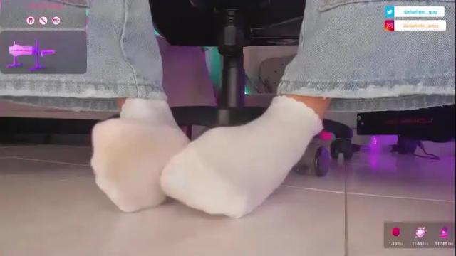 Image 2 of charlotte__grey Stream on Chaturbate on 1 month ago