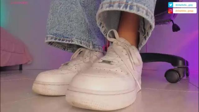 Image 3 of charlotte__grey Stream on Chaturbate on 1 month ago