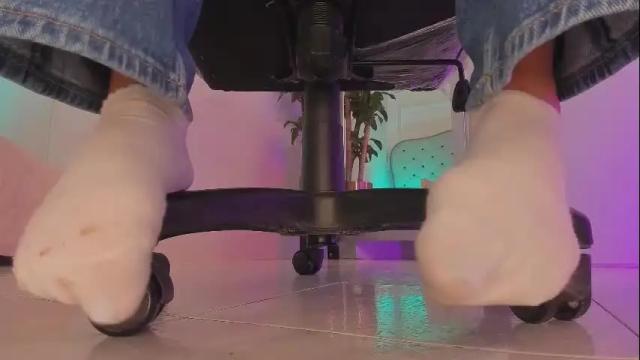 Image 3 of charlotte__grey Stream on Chaturbate on 21 days ago