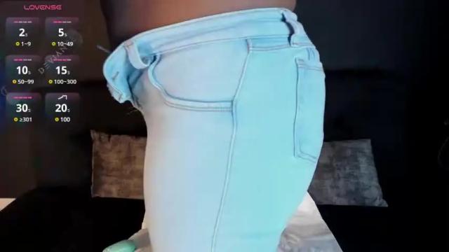 Image 2 of charlotte_brown_1 Stream on Chaturbate on 24 days ago