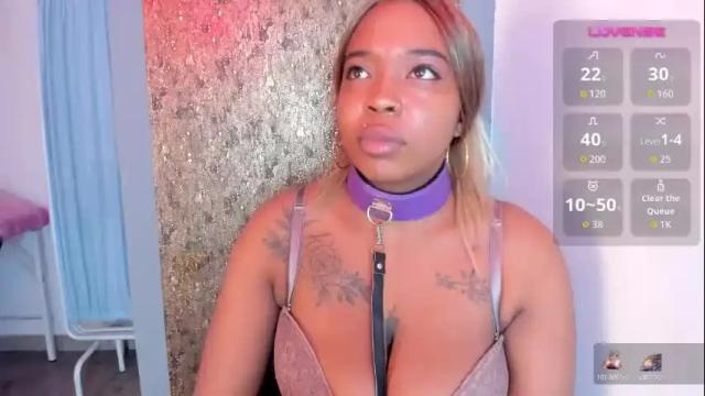 Image 11 of charlotte_brown_1 Stream on Chaturbate on 16 days ago