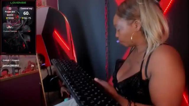 Image 2 of charlotte_brown_1 Stream on Chaturbate on 10 days ago