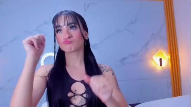 Image 11 of charlotte_colee Stream on Chaturbate on 23 days ago