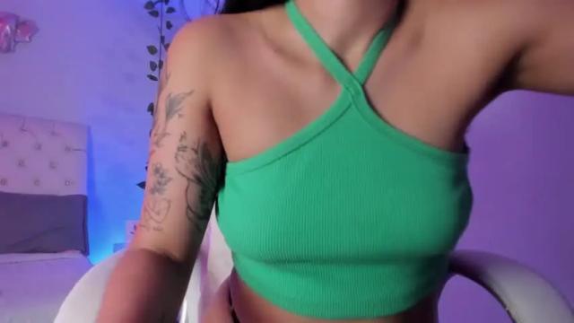 Image 3 of charlotte_collins_2 Stream on Chaturbate on 16 months ago