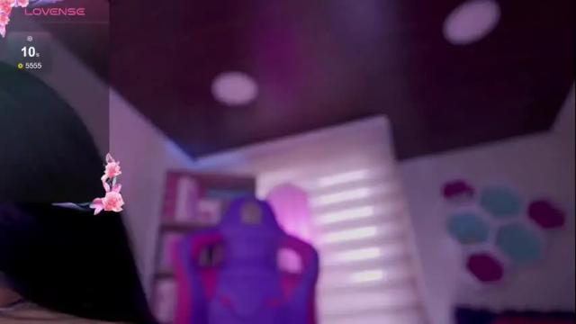 Image 3 of charlotte_deep_ Stream on Chaturbate on 29 days ago