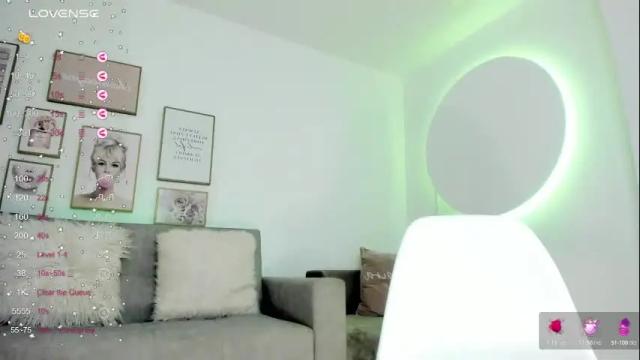 Image 3 of charlotte_es Stream on Chaturbate on 13 months ago